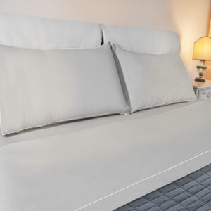 Completo Letto Raso di Puro Cotone Tinto in Filo